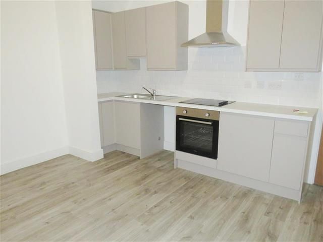 Property photo 1 of 6 Kitchen