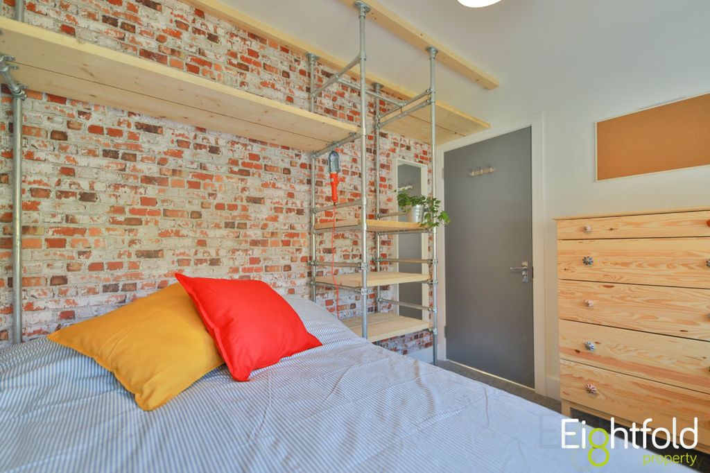 Property photo 3 of 36 Image