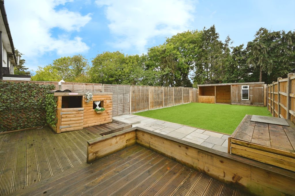 Property photo 2 of 15