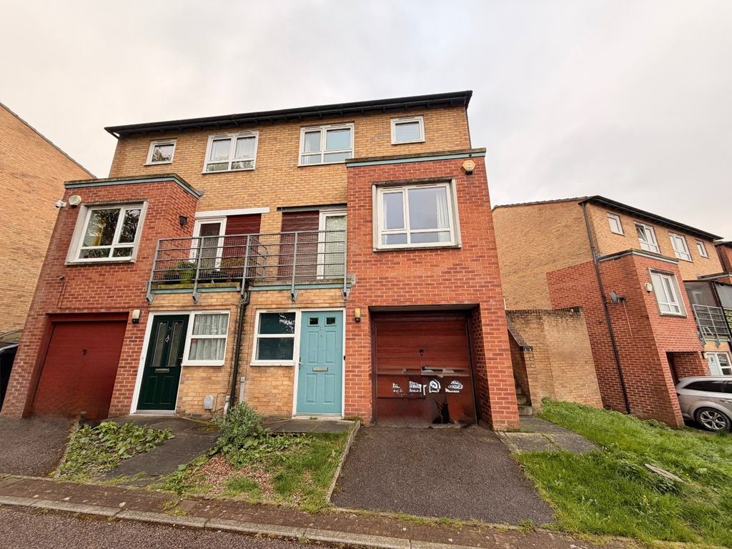 Property photo 1 of 10 Picture No. 01