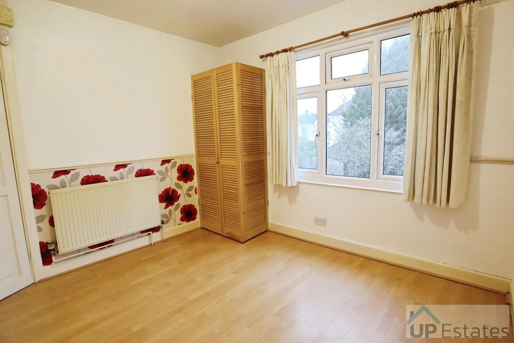 Property photo 2 of 8 Bedroom One