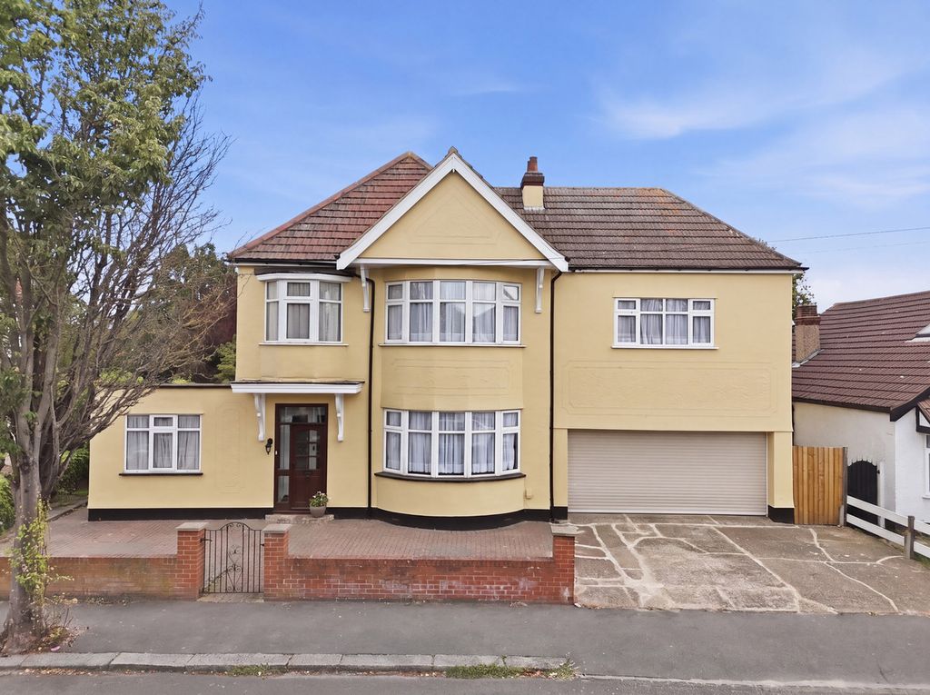 Property photo 3 of 43