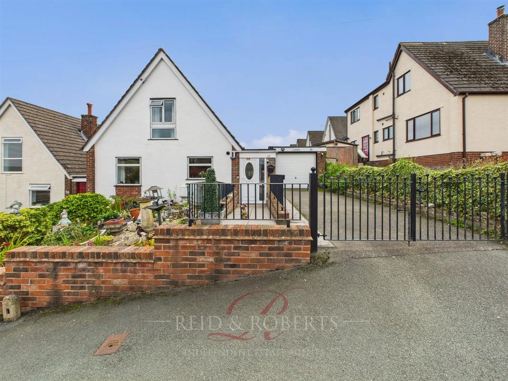 Property photo 3 of 37 Cam03999G0-Pr0194-Still038.Jpg