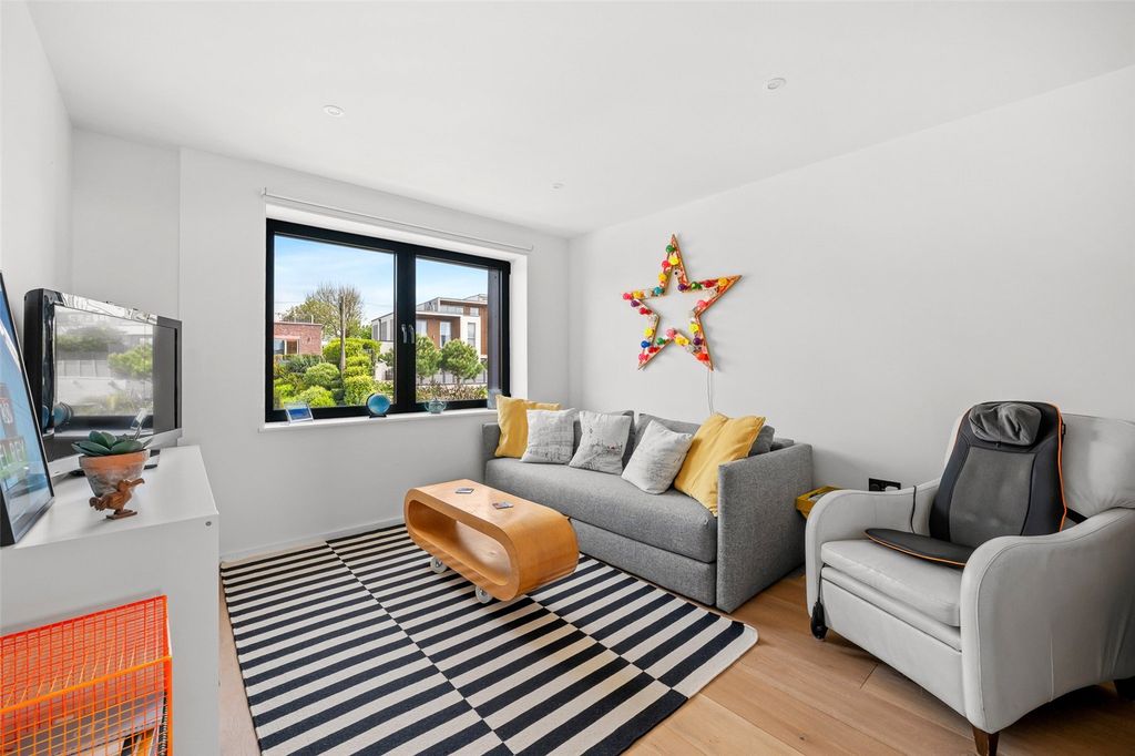 Additional image 12 of 6 bed detached house for saleRoedean Road, Brighton, East Sussex BN2