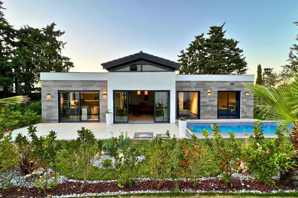 Property photo 3 of 15 Exquisite Yalikavak Properties For Sale - Front View Of Villa