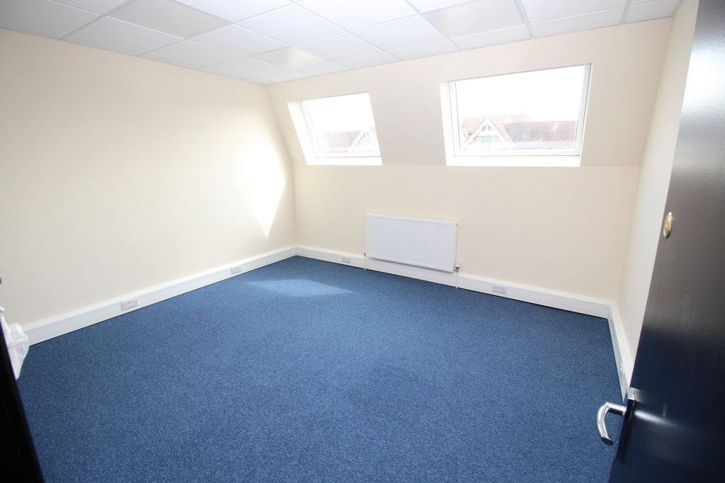 Property photo 2 of 4
