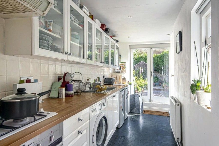 Property photo 3 of 9