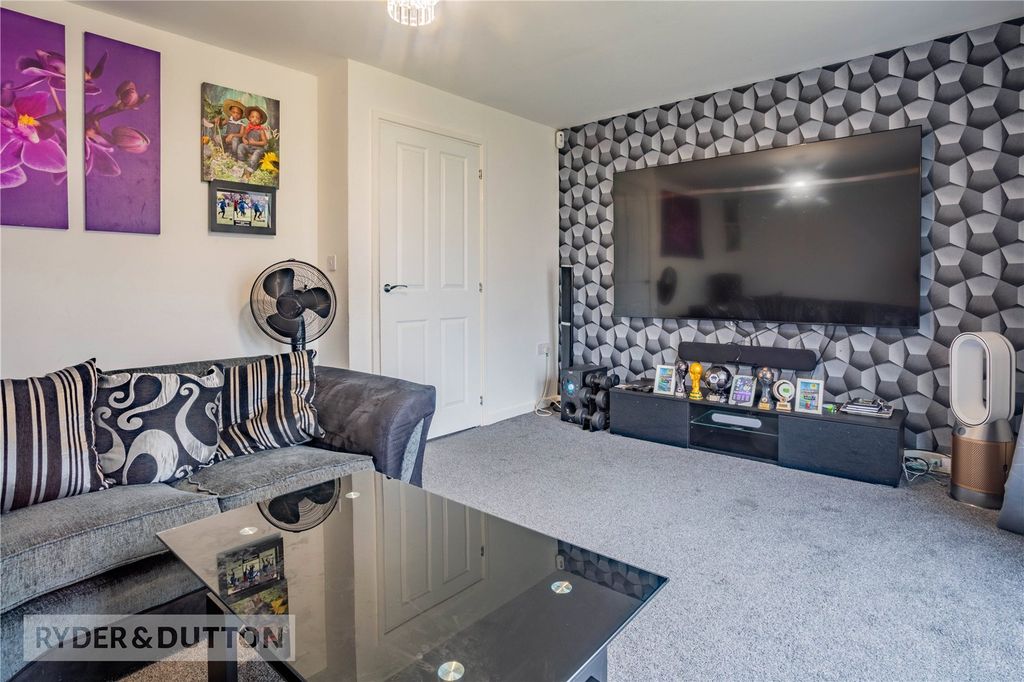 Property photo 3 of 19 Picture No. 04