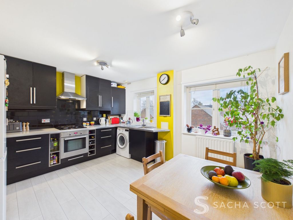 Property photo 2 of 18 Kitchen / Diner
