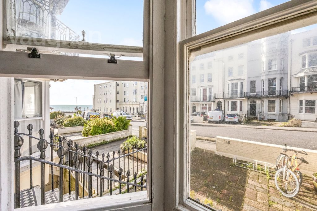 Property photo 2 of 13 Picture No. 08