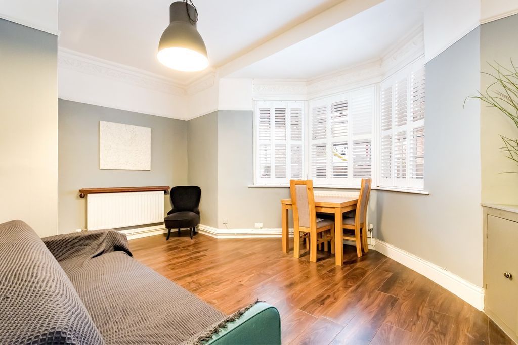 Property photo 2 of 12 Sitting Room