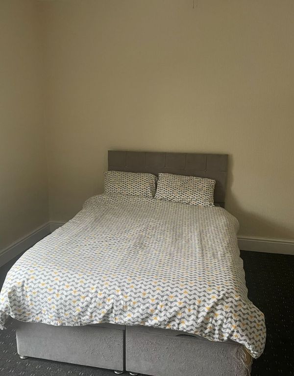 Property photo 2 of 3 Room