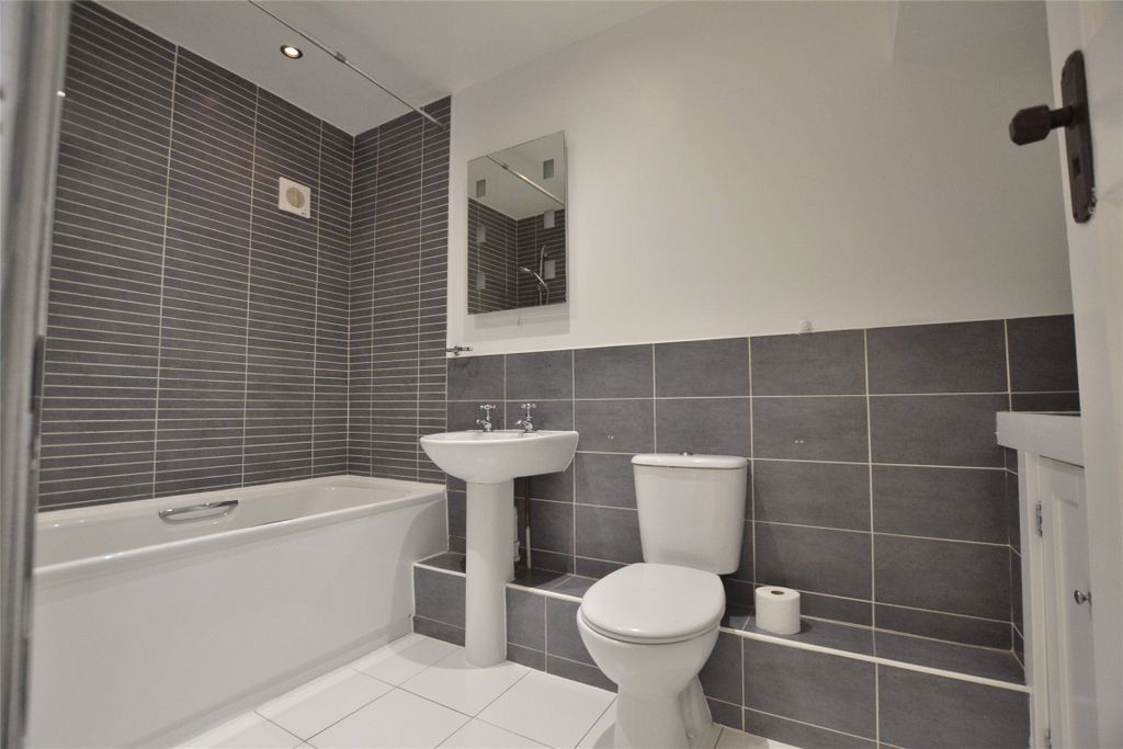 Property photo 1 of 12 Picture No. 20