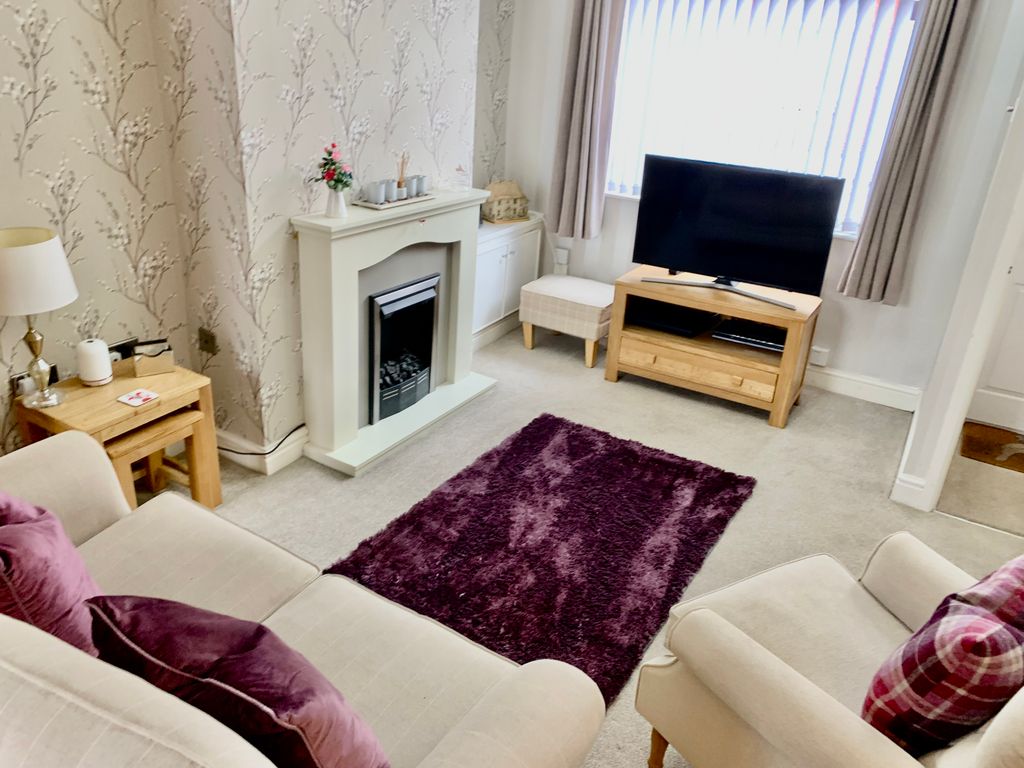 Property photo 2 of 11