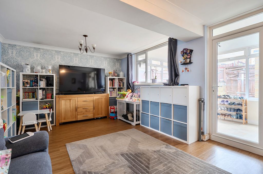 Property photo 2 of 16 1459917-14-6A05B6...