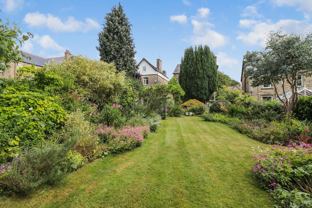 Property photo 3 of 43 Rear Garden