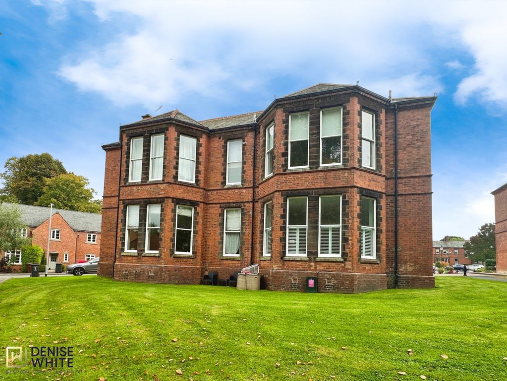 Property photo 1 of 31 Amsden Lodge