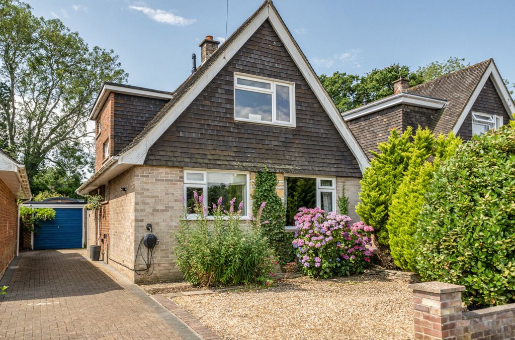 Property photo 1 of 13 1483772-13-6A3E54...