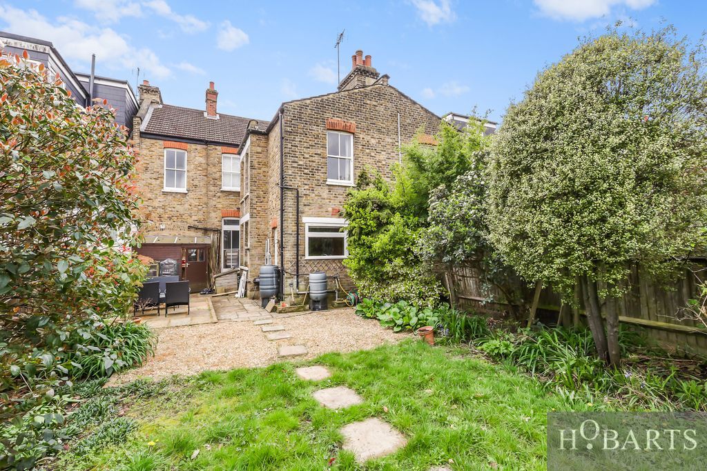 Property photo 3 of 18 Gallery