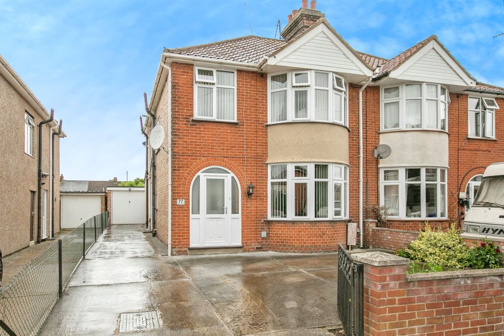 Property photo 1 of 17