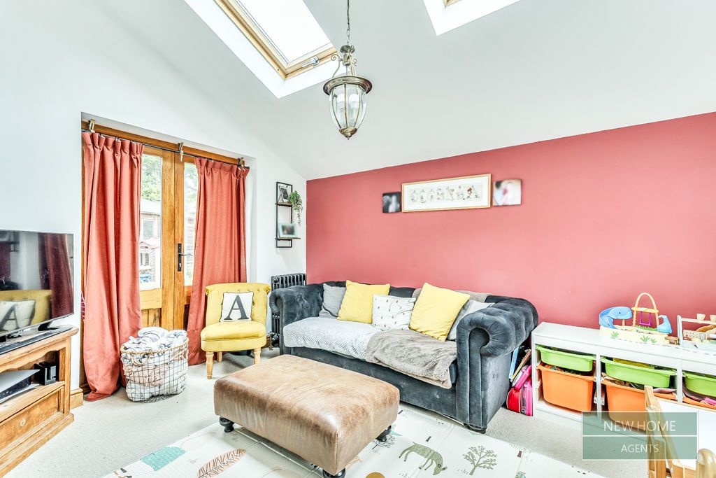 Property photo 2 of 20 Photo 4