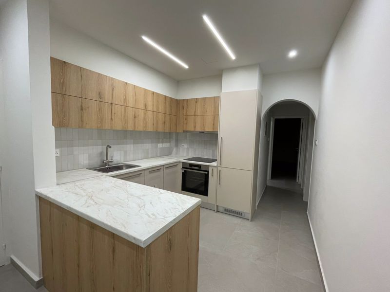 Property photo 3 of 15 Kitchen