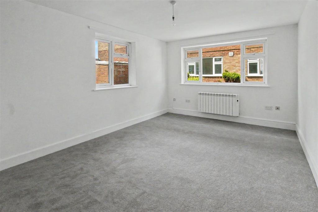 Property photo 2 of 9 Img_8628.Jpeg