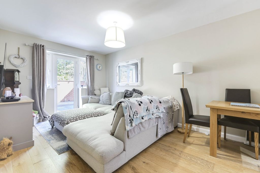 Additional image 20 of 8 bed flat for sale1&1A 3&3A Haigh Wood Road, Leeds, West Yorkshire LS16