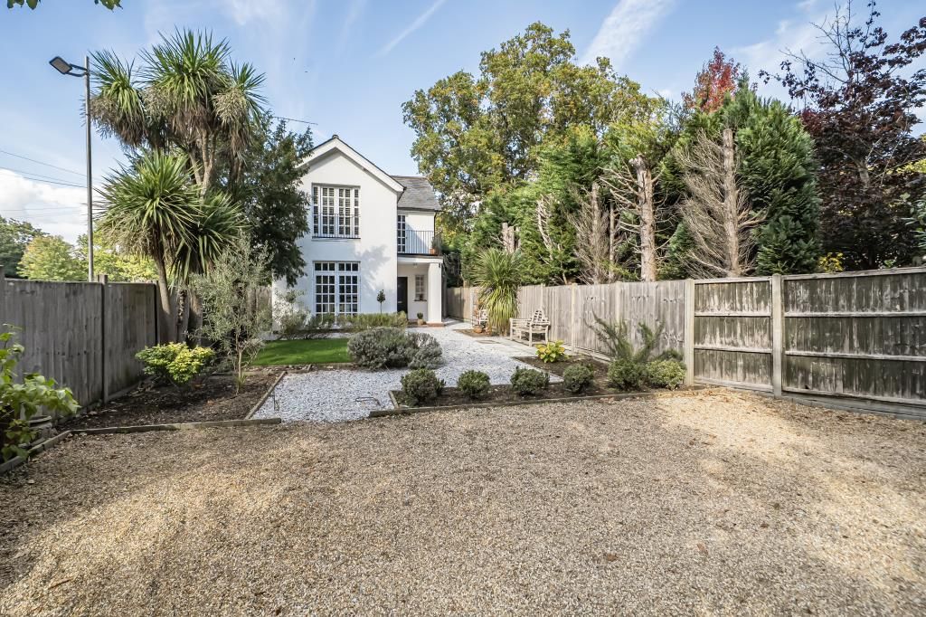 Property photo 1 of 24 External View