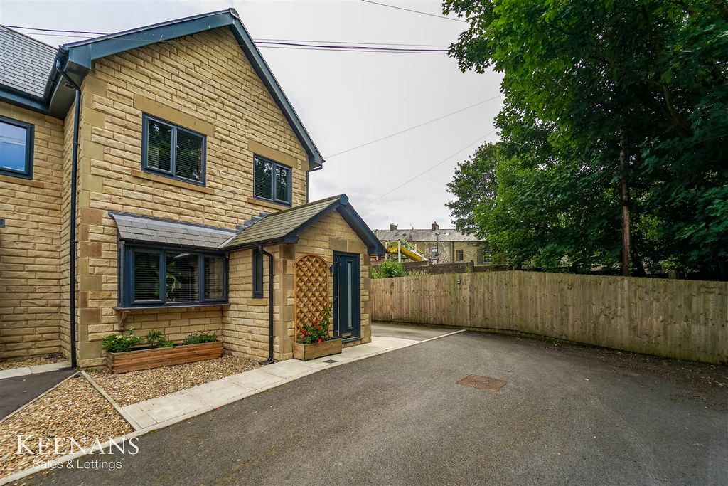 Property photo 1 of 21 1.Jpg