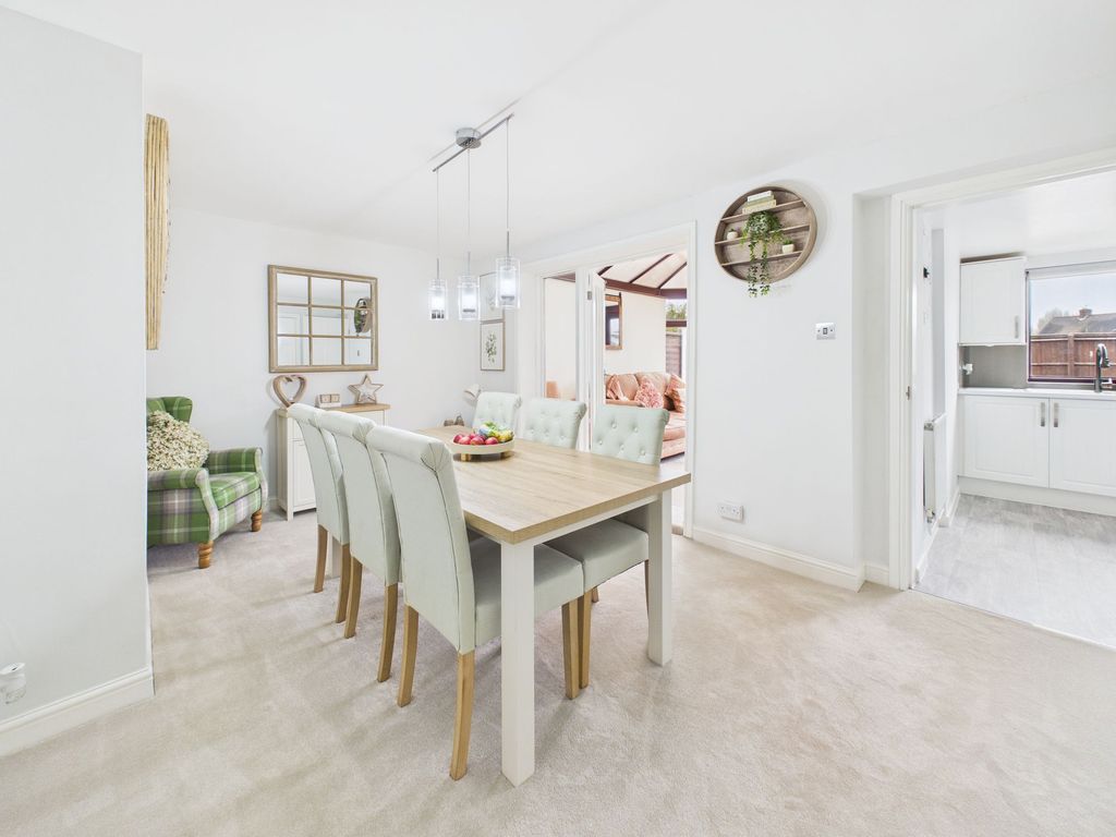 Property photo 3 of 18 Dining Room