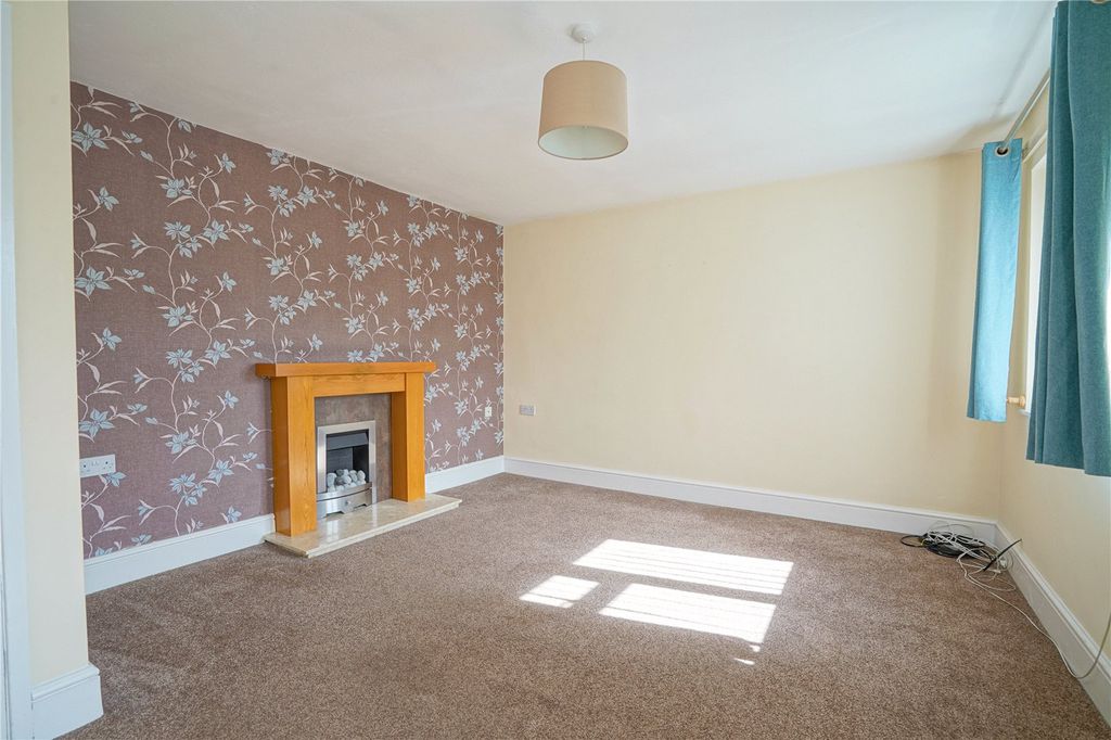 Property photo 2 of 11 Picture No. 02