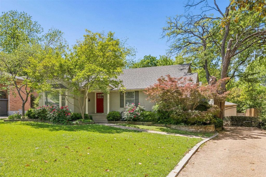Property photo 1 of 27