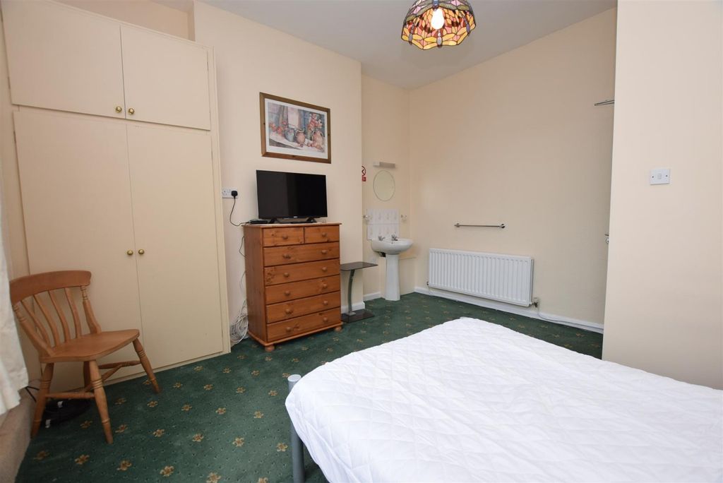 Property photo 3 of 7 2022773