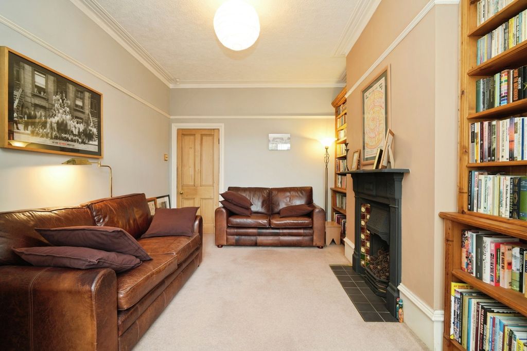 Property photo 3 of 18 Family Room