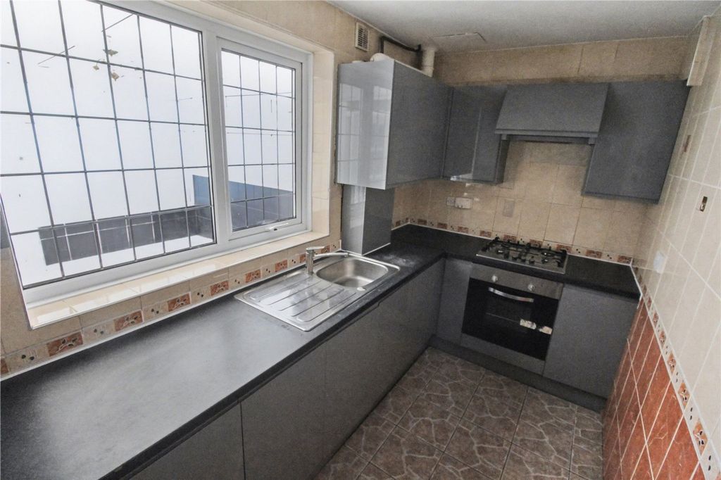 Property photo 3 of 9 Picture No. 10