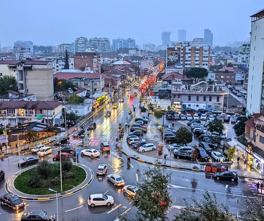 Property photo 1 of 2