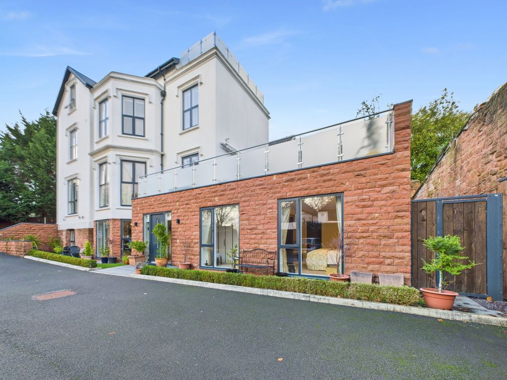 Property photo 1 of 26