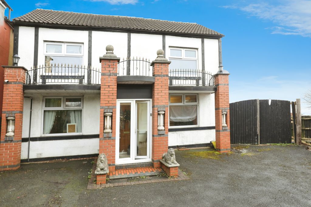 Property photo 1 of 15