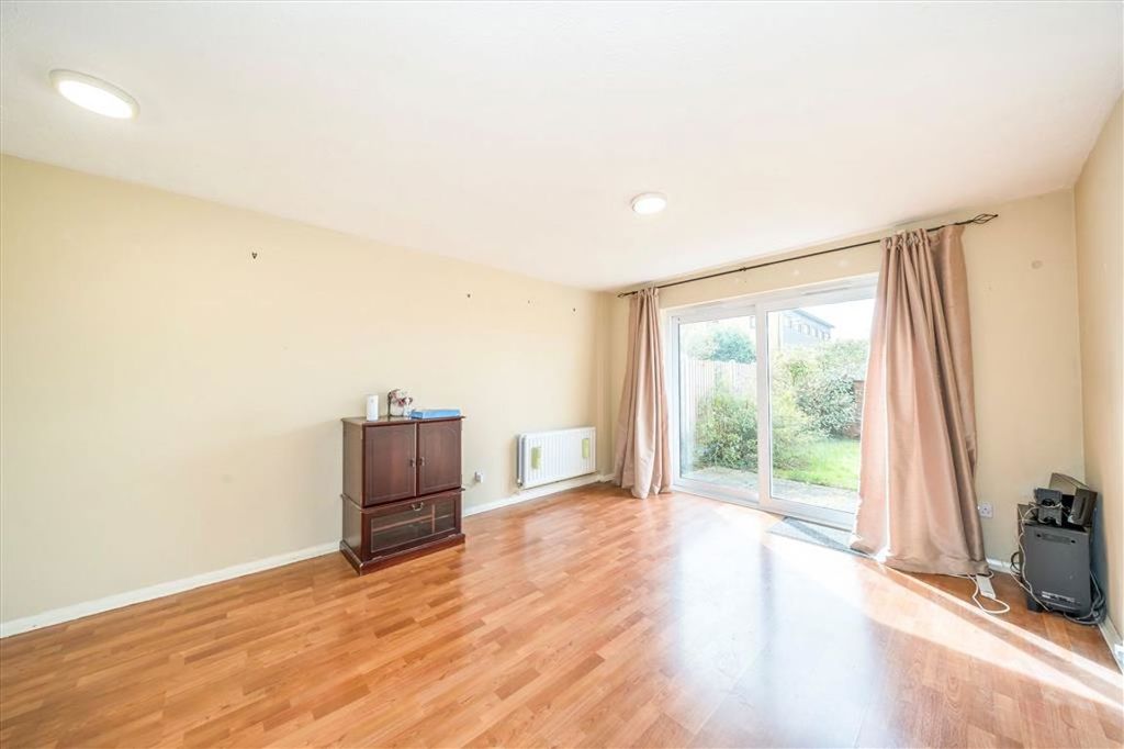 Property photo 2 of 5