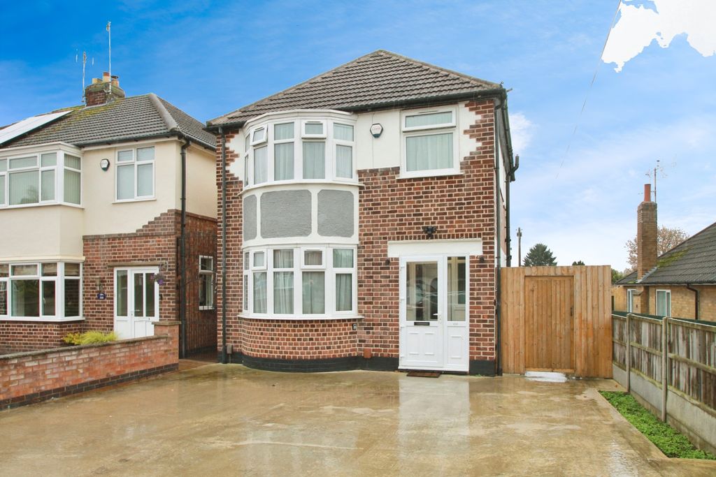 Property photo 1 of 20 Front