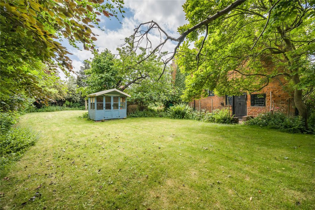 Property photo 2 of 24 Picture No. 21