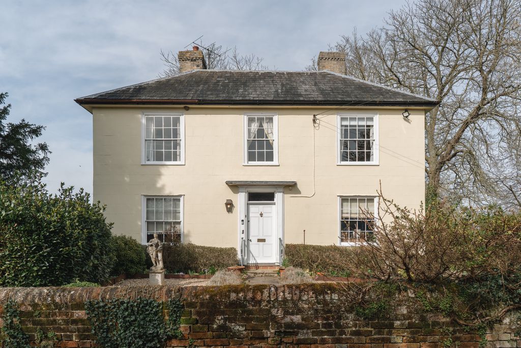 Property photo 1 of 39 271852 - Churchfarmhouse_Halstead_Highres.Jpg