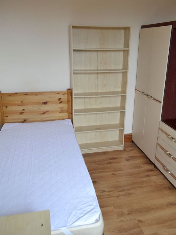 Property photo 3 of 10 Bedroom 3