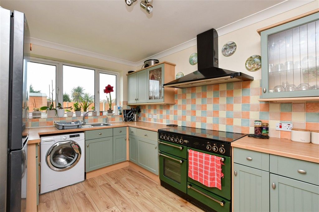 Property photo 2 of 15 Kitchen