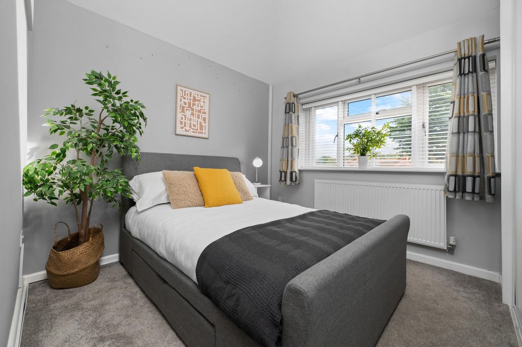 Property photo 3 of 10 Photo 2