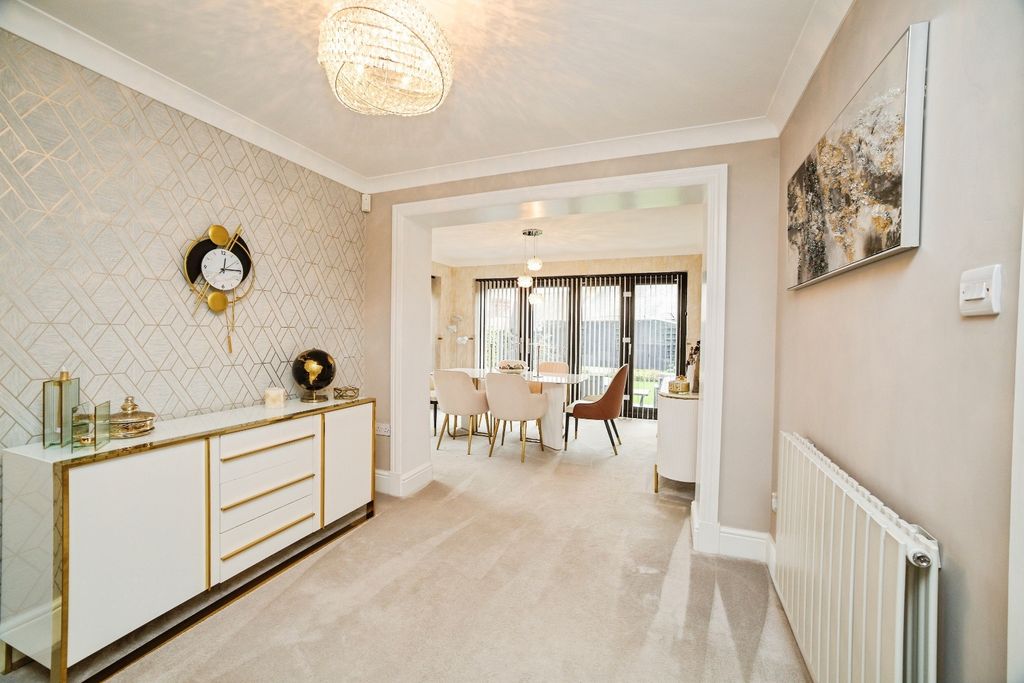 Property photo 3 of 24 Pbox-Img.Jpg