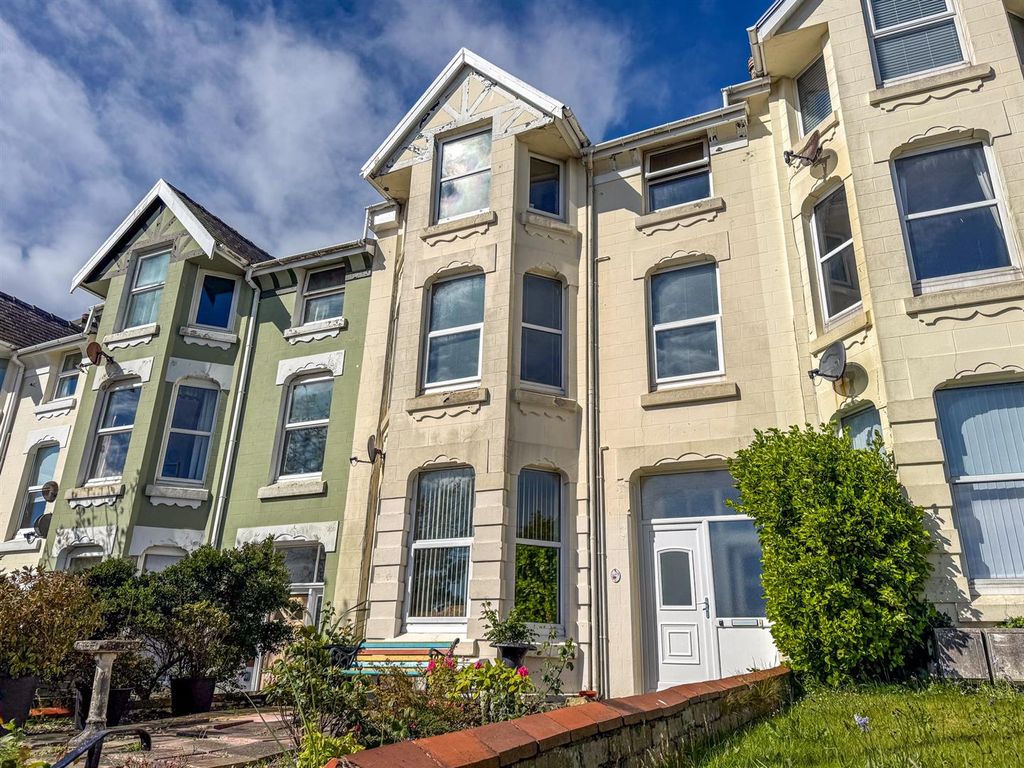 Property photo 1 of 14 Apt 3, 29 Royal Avenue West.Jpg