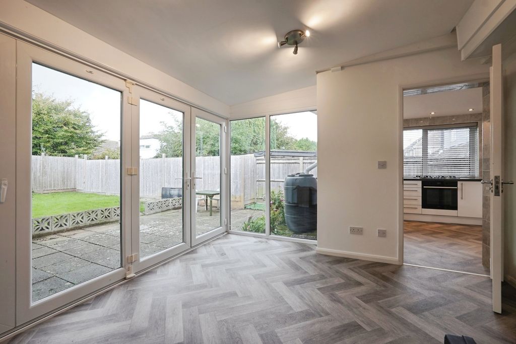 Property photo 2 of 18 Photo