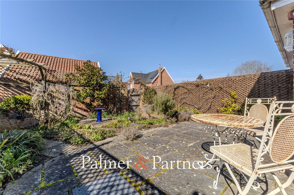 Property photo 2 of 21 Picture No. 05